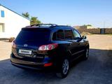 Hyundai Santa Fe 2010 годаүшін7 500 000 тг. в Актау – фото 3