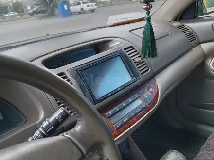 Toyota Camry 2002 года за 3 600 000 тг. в Семей – фото 12