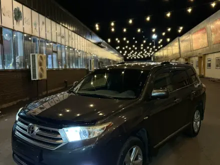 Toyota Highlander 2013 года за 14 500 000 тг. в Караганда – фото 2