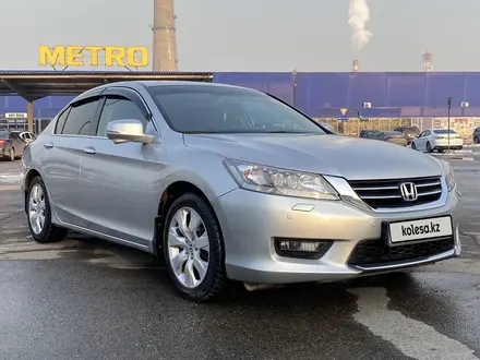 Honda Accord 2015 года за 8 000 000 тг. в Алматы – фото 4