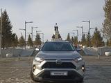 Toyota RAV4 2021 года за 16 500 000 тг. в Усть-Каменогорск – фото 2