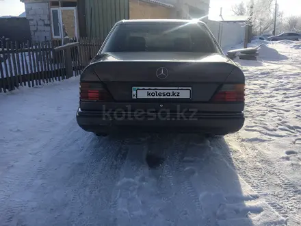 Mercedes-Benz E 260 1992 года за 1 300 000 тг. в Караганда – фото 8