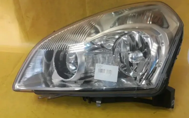 Фара оригинал Nissan Qashqai J10 левая за 75 000 тг. в Караганда