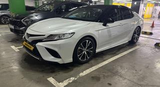 Toyota Camry 2020 года за 14 500 000 тг. в Астана