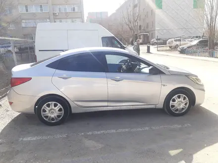 Hyundai Solaris 2011 года за 2 800 000 тг. в Актобе – фото 4