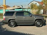 Cadillac Escalade 2013 года за 30 000 000 тг. в Шымкент – фото 3