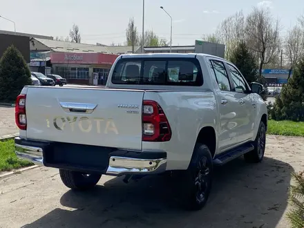 Toyota Hilux 2021 года за 25 000 000 тг. в Алматы – фото 4