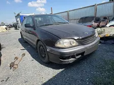 Toyota Avensis, 1999