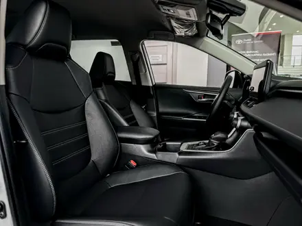 Toyota RAV4 Luxe+ 2025 года за 20 190 000 тг. в Усть-Каменогорск – фото 19