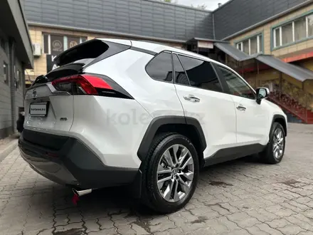 Toyota RAV4 2021 года за 18 000 000 тг. в Алматы – фото 5