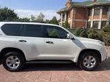 Toyota Land Cruiser Prado 2013 годаүшін14 200 000 тг. в Алматы – фото 2