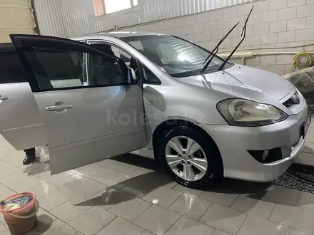 Toyota Ipsum 2006 годаүшін5 200 000 тг. в Атырау