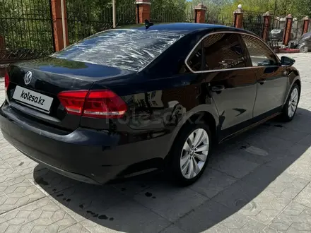 Volkswagen Passat 2013 года за 5 500 000 тг. в Костанай – фото 5