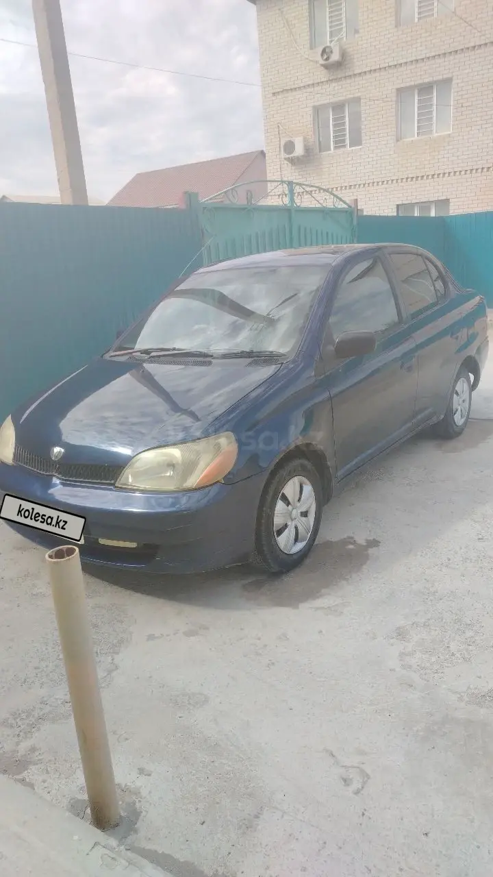 Toyota Platz, 2000
