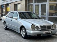 Mercedes-Benz E 230 1998 года за 2 400 000 тг. в Алматы