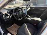 Toyota Camry 2019 года за 14 000 000 тг. в Караганда – фото 5