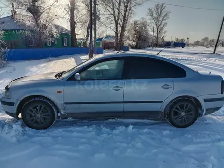 Volkswagen Passat 1997 года за 1 000 000 тг. в Семей – фото 3