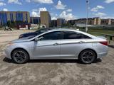 Hyundai Sonata 2010 года за 5 000 000 тг. в Актобе – фото 3