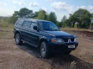 Mitsubishi Montero Sport