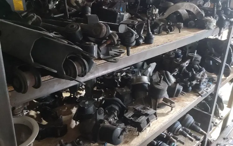 Рычаги за 990 тг. в Алматы