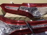 Фонарь на Toyota Camry 70-75 за 30 000 тг. в Алматы