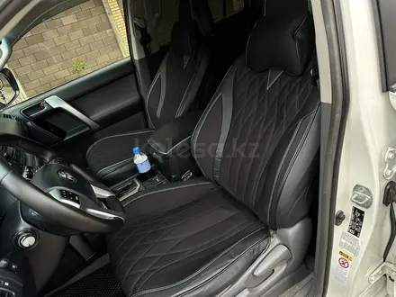 Toyota Land Cruiser Prado 2013 года за 14 900 000 тг. в Актобе – фото 11