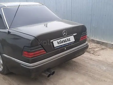 Mercedes-Benz E 280 1994 года за 2 600 000 тг. в Кызылорда – фото 4