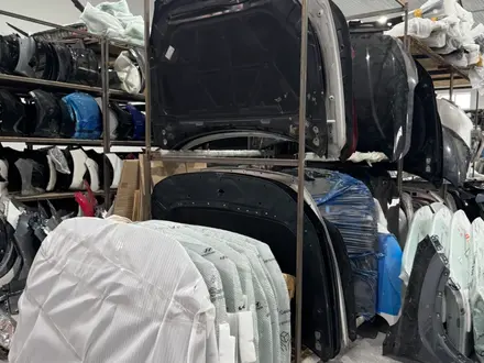 Капот за 100 000 тг. в Уральск