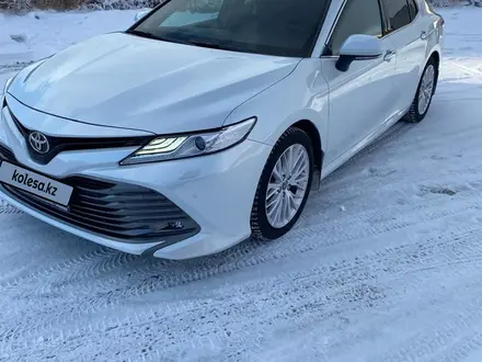 Toyota Camry 2019 года за 14 500 000 тг. в Караганда – фото 9