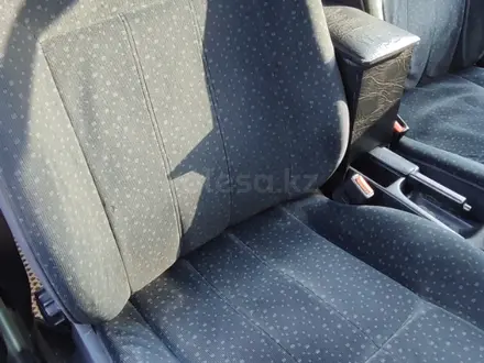 Volkswagen Passat 1995 года за 1 700 000 тг. в Уральск – фото 21