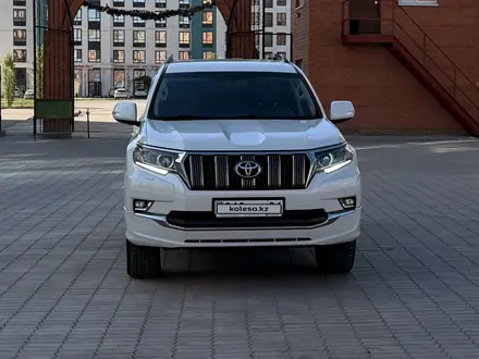 Toyota Land Cruiser Prado 2020 года за 26 500 000 тг. в Актобе – фото 2