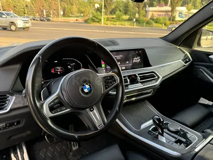 BMW X5 2019 года за 29 250 500 тг. в Алматы – фото 16