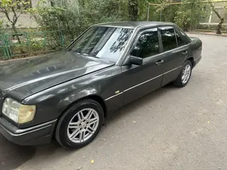 Mercedes-Benz E 280