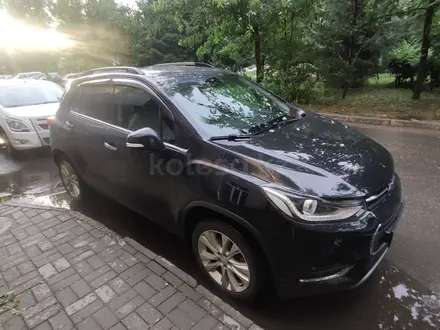 Chevrolet Tracker 2020 года за 7 800 000 тг. в Усть-Каменогорск – фото 4