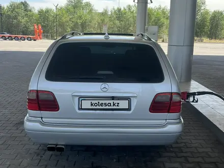 Mercedes-Benz E 320 1998 года за 3 000 000 тг. в Алматы – фото 4
