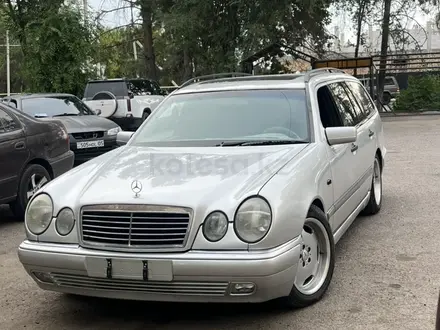 Mercedes-Benz E 320 1998 года за 3 000 000 тг. в Алматы – фото 5