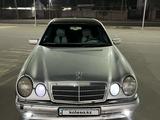 Mercedes-Benz E 230 1996 года за 1 800 000 тг. в Алматы