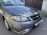 Chevrolet Lacetti 2023 годаүшін6 500 000 тг. в Шымкент – фото 2