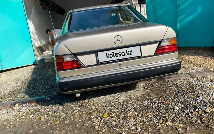 Mercedes-Benz E 230 1992 годаүшін2 000 000 тг. в Шымкент