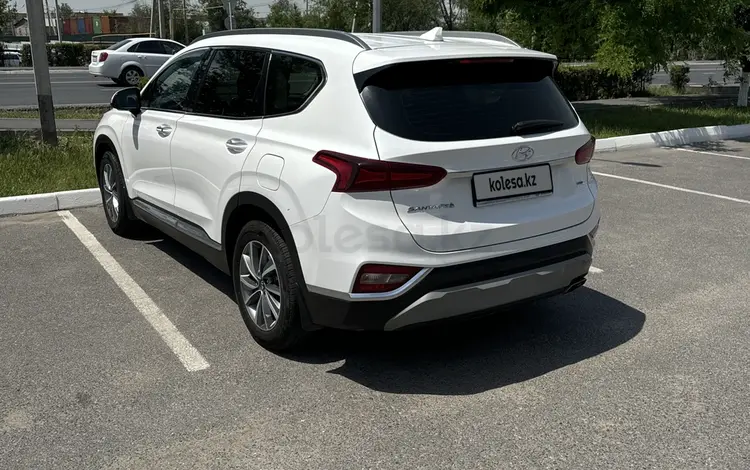 Hyundai Santa Fe 2019 года за 11 000 000 тг. в Шымкент