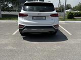 Hyundai Santa Fe 2019 года за 11 000 000 тг. в Шымкент – фото 2