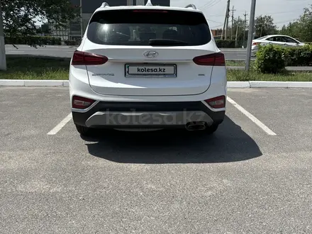 Hyundai Santa Fe 2019 года за 11 000 000 тг. в Шымкент – фото 2