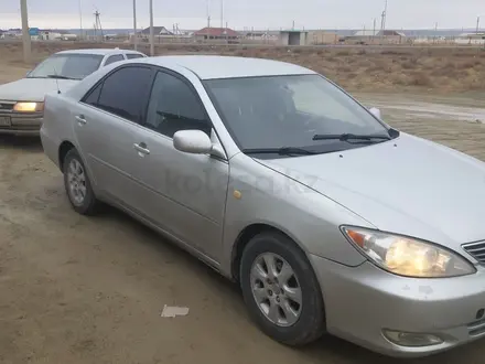 Toyota Camry 2003 года за 3 650 000 тг. в Жанаозен – фото 2