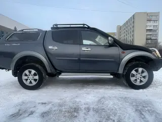 Mitsubishi L200