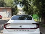 Hyundai Sonata 2020 годаүшін10 100 000 тг. в Алматы – фото 2