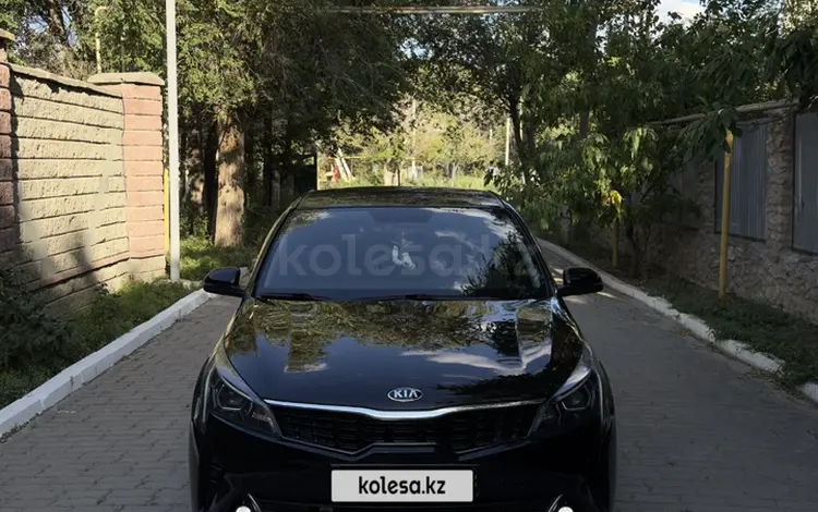 Kia Rio 2021 года за 7 500 000 тг. в Атырау