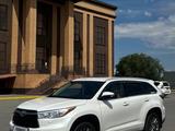 Toyota Highlander 2014 года за 15 000 000 тг. в Актобе