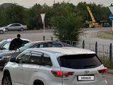 Toyota Highlander 2014 года за 15 000 000 тг. в Актобе – фото 2