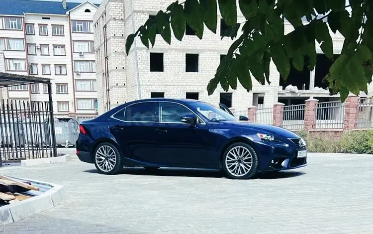 Lexus IS 250 2015 года за 12 000 000 тг. в Жанаозен