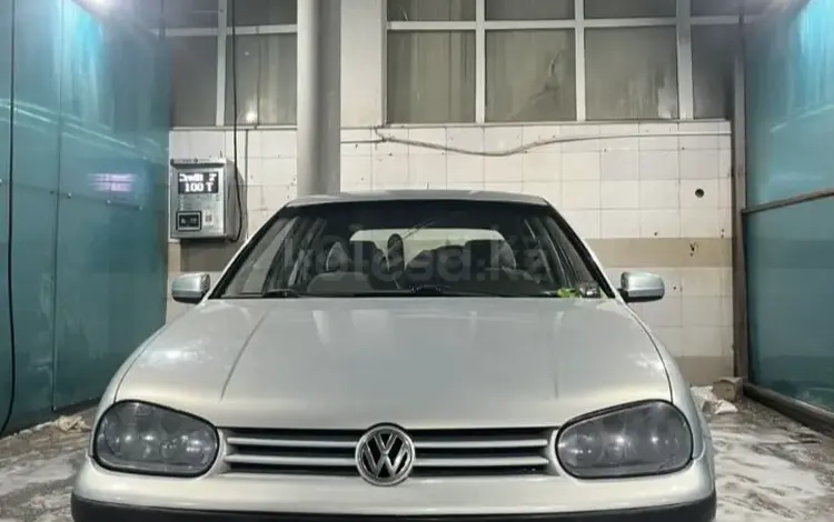 Volkswagen Golf 1998 года за 2 230 000 тг. в Астана